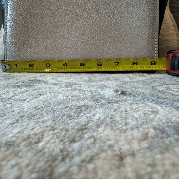 Kate Spade J183 light pink / black purse - Picture 5 of 8